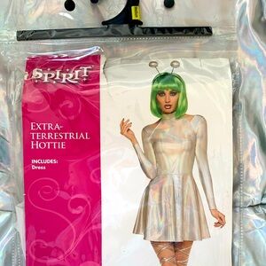 Spirit Halloween Alien Costume “Extra-Terrestrial Hottie” M